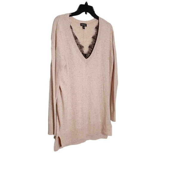 Topshop pink sweater with V neckline and lace details. Size 4 - Picture 3 of 6